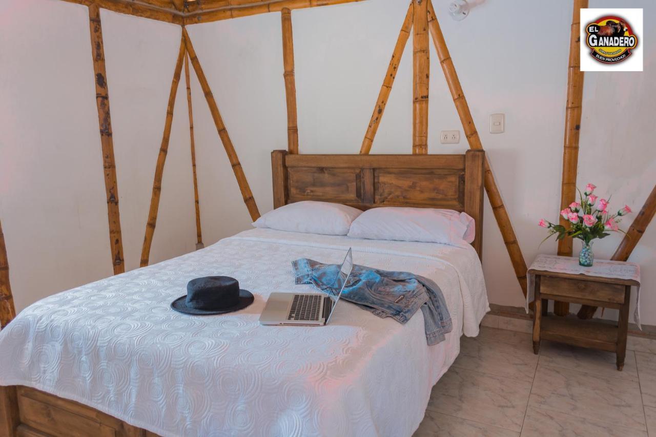 Hotel El Ganadero El Total ภายนอก รูปภาพ