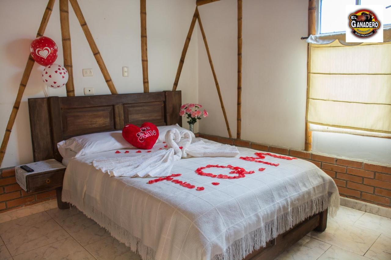 Hotel El Ganadero El Total ภายนอก รูปภาพ